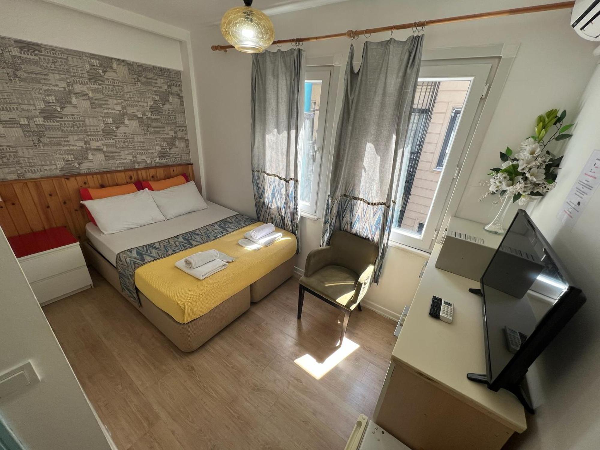 Rodin Hostel Istanboel Buitenkant foto